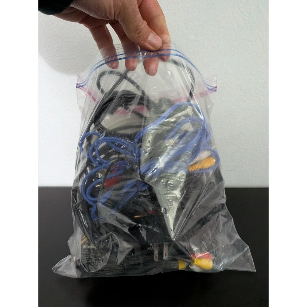 Miscellaneous Cable‎ Lot Audio Video AV Cables Etc 2.3lbs